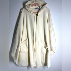 Le Moda White/Cream Button Hooded Wrap Shawl Body Cover Jacket One Size